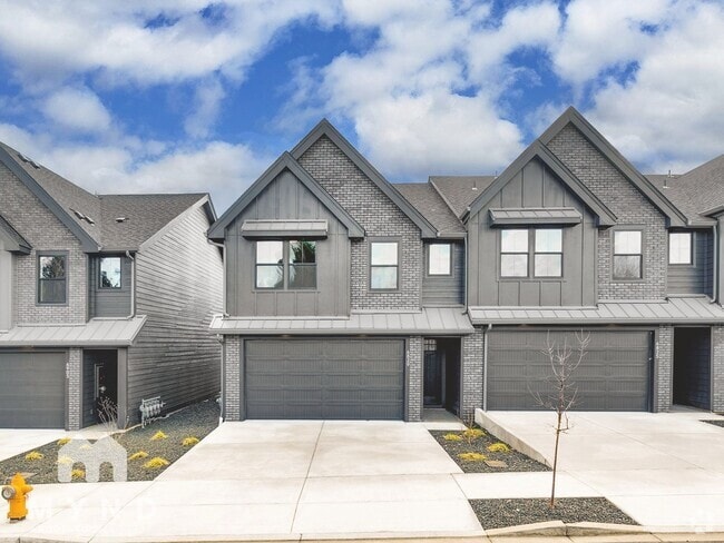 Building Photo - 6829 NE 132nd Way