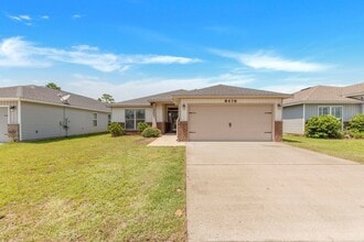 Building Photo - 8478 Island Dr