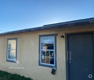 Building Photo - 1123 32nd St