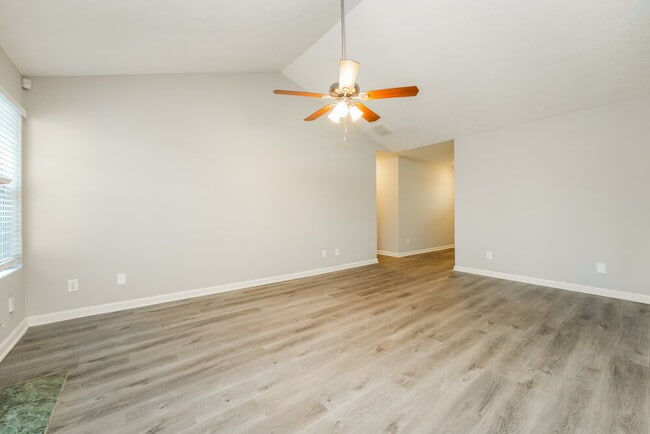 Building Photo - 3005 Sentinel Pkwy