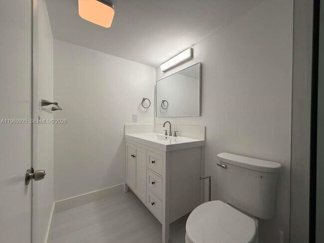 Foto del edificio - 301 SE 3rd St