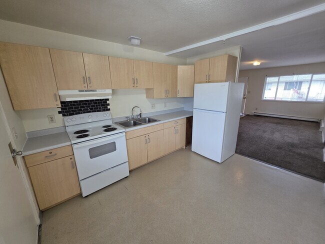 Building Photo - 2859 Elm Cir