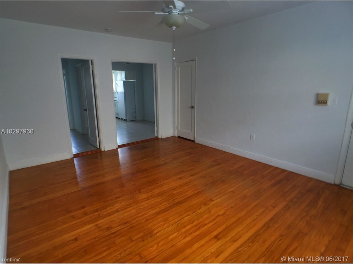 Primary Photo - 1525 Jefferson Ave
