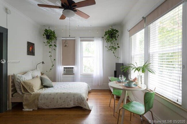 Foto del edificio - 124 Mendoza Ave