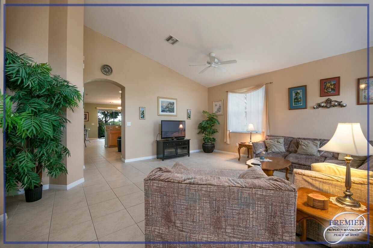 Foto principal - ONE MONTH FREE*** VALENCIA COUNTRY CLUB- A...