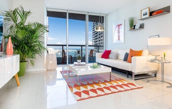 Building Photo - 485 Brickell Ave