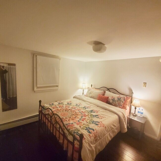 Foto del edificio - 1021 Cherry St