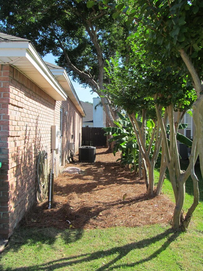 Building Photo - 116 Palm Bay Blvd