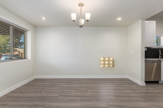 Foto del edificio - 2331 N Richland St