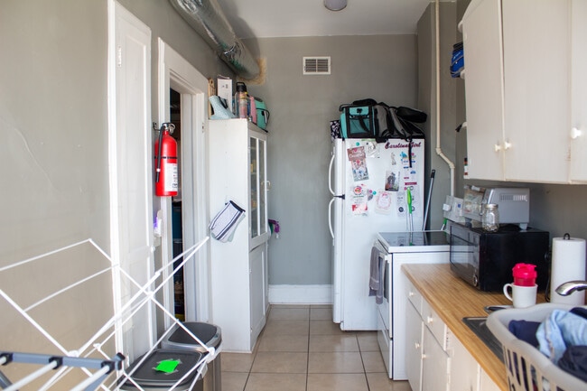 Building Photo - 1816 Greene St