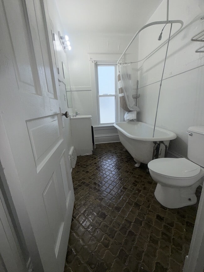 Foto del edificio - 1811 60th St