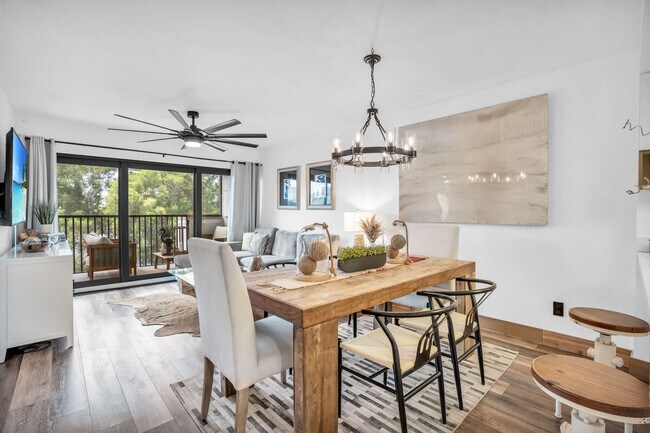 Foto del edificio - 600 Neapolitan Way