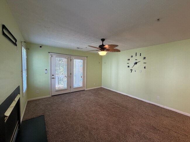 Foto del edificio - 341 Waterdown Dr