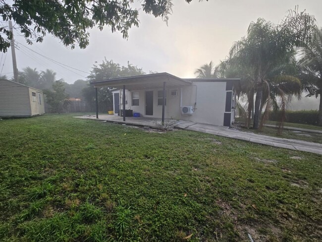 Photo - Charming corner lot home in Palm Beach County - 2 Bedroom 1 Bathroom