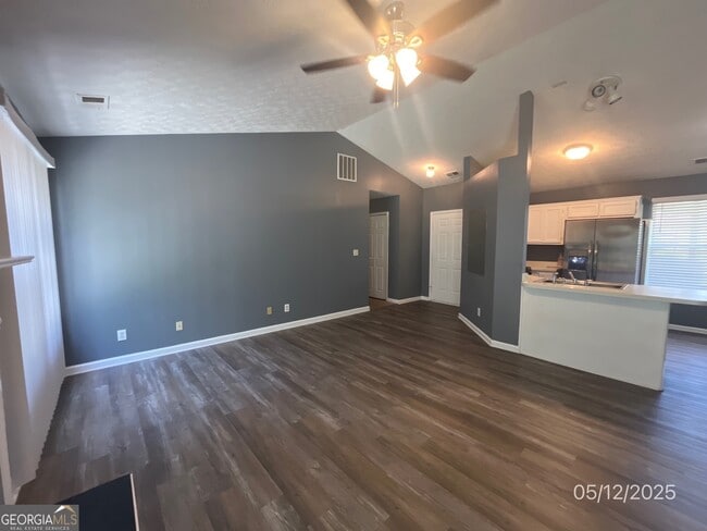 Building Photo - 6317 Amberly Rd