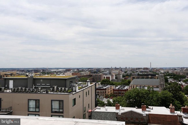 Building Photo - 1451 Belmont St NW