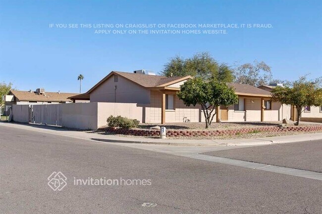 Building Photo - 7250 W Glenrosa Ave