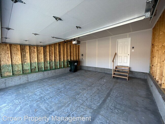Building Photo - 4 br, 4 bath House - 1081 N. 170th Terrace