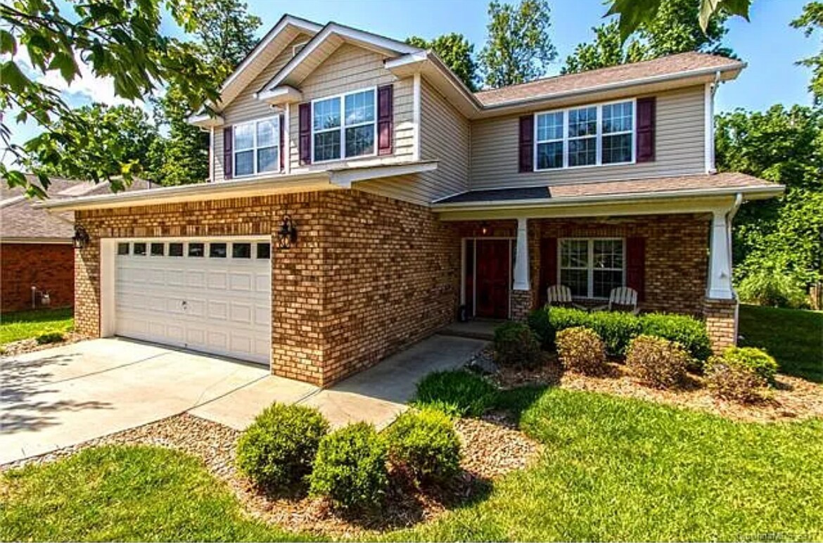 Foto principal - 7217 Caley St