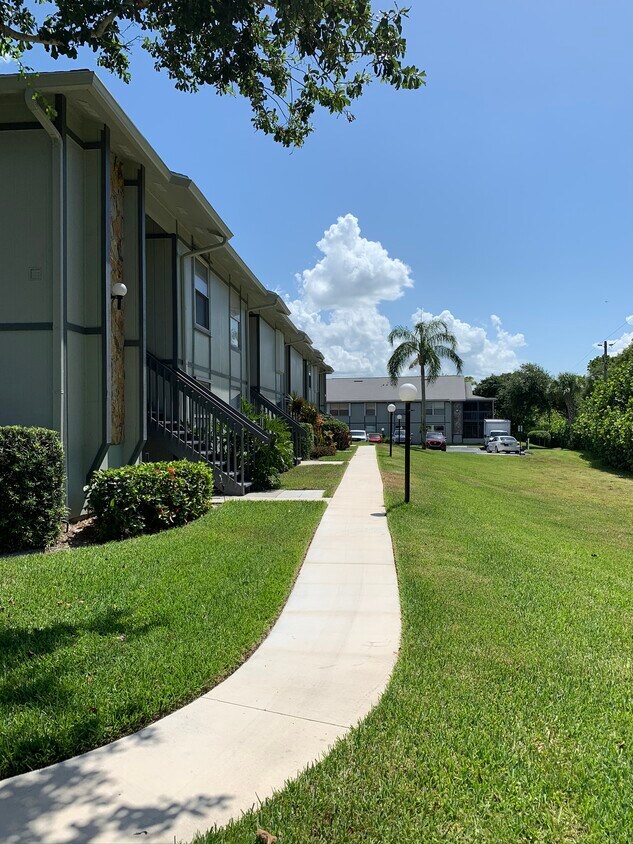 8163 SE Croft Cir, Hobe Sound, FL 33455 Townhome Rentals in Hobe