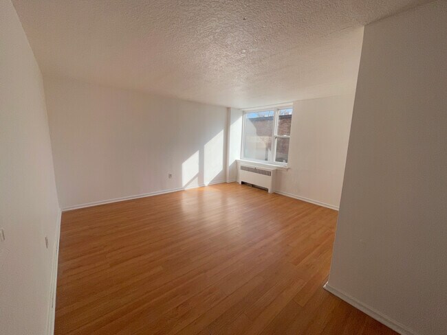 Photo du bâtiment - Large studio apartment
