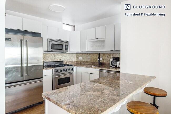 Foto del edificio - 661 Washington St