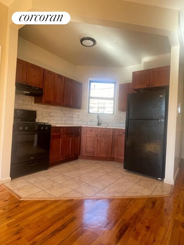 Foto principal - 924 Belmont Ave