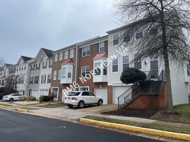 Foto del edificio - 22525 Maison Carree Square