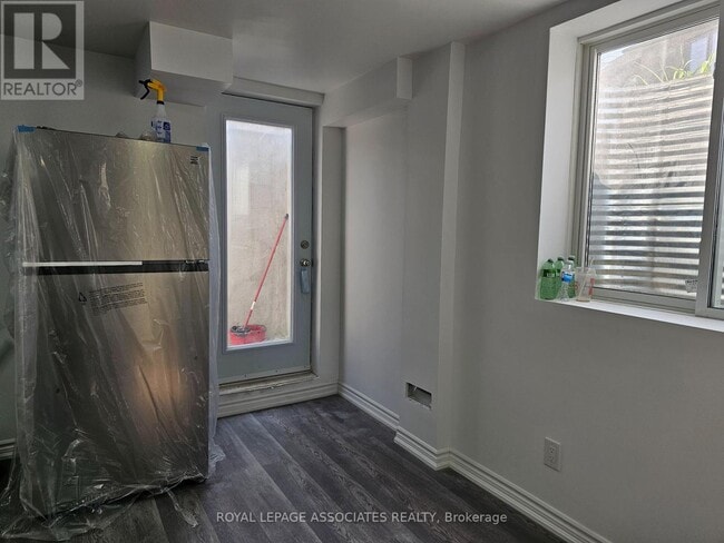 Building Photo - 226 Miyako Ct