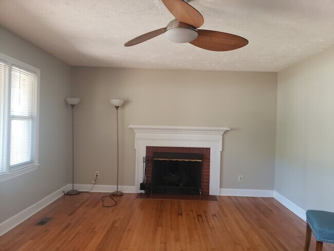 Foto del edificio - 520 N Fayetteville St