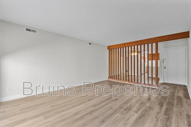 Foto del edificio - 1522 Benjamin Pkwy