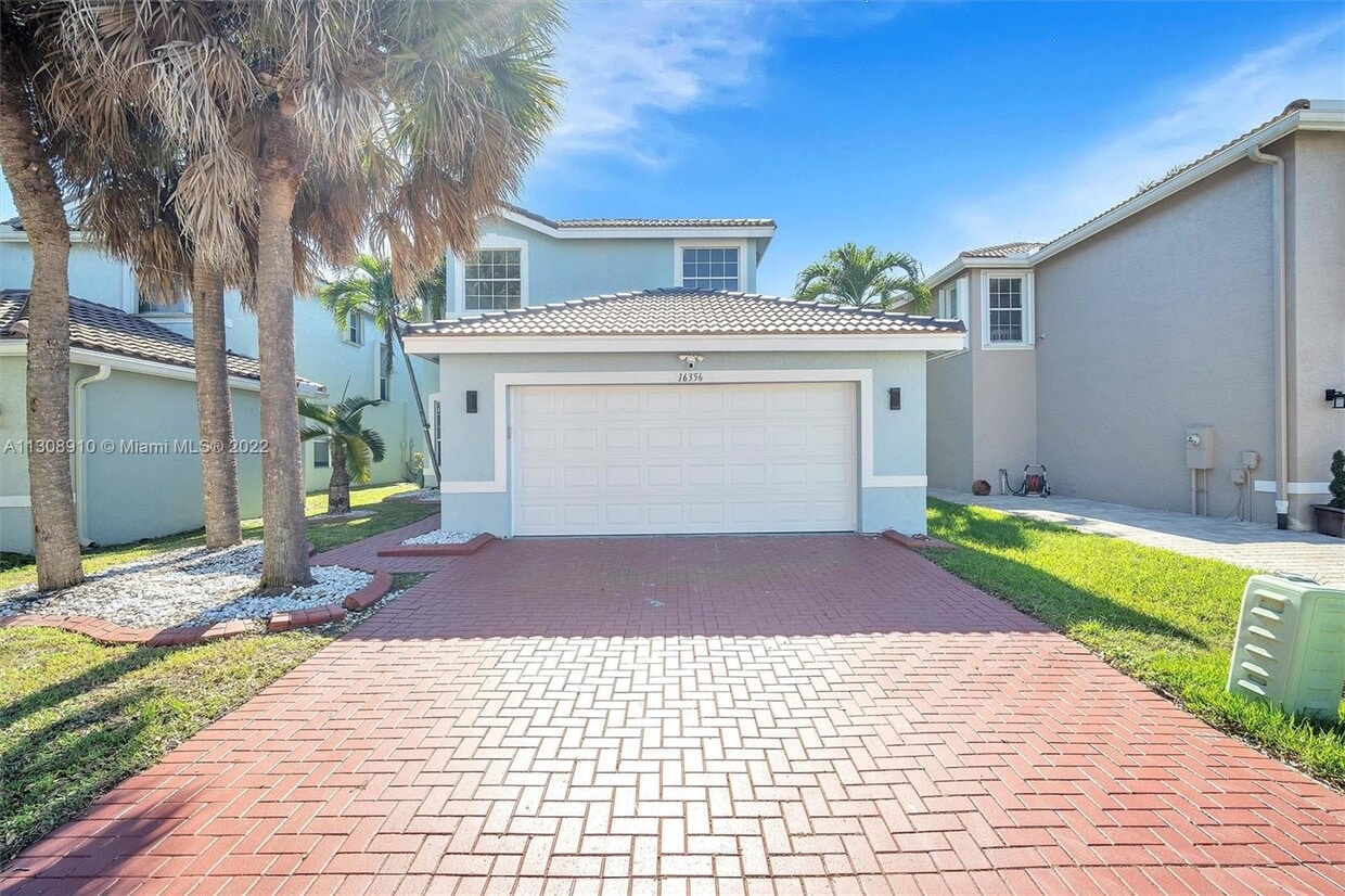Primary Photo - 16356 SW 26th St
