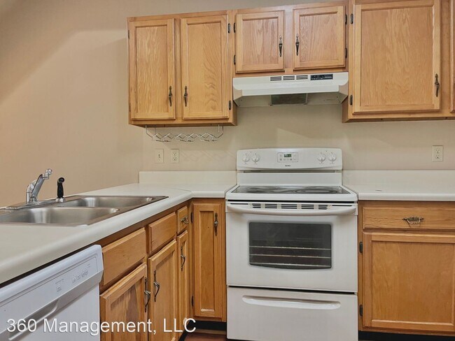 Building Photo - 2 br, 2 bath House - 1015 Stonegate Dr Unit B