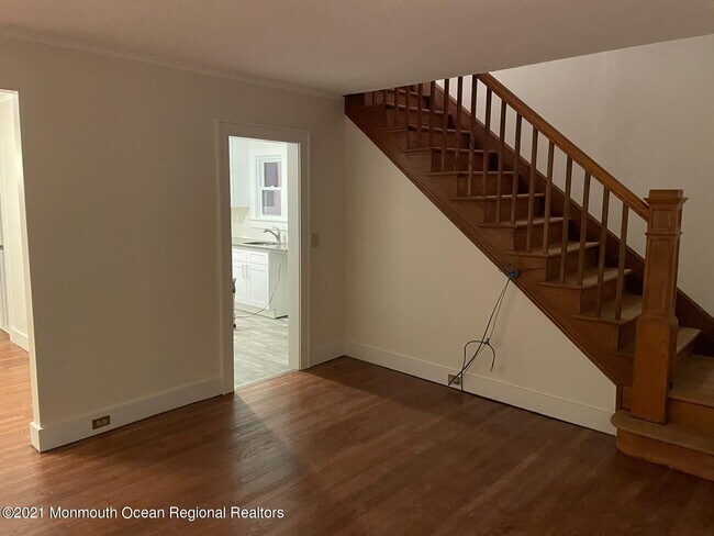 Building Photo - 838 Remmos Ave