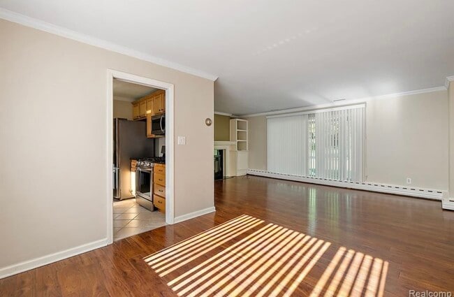 Building Photo - 6068 Glyndebourne Dr