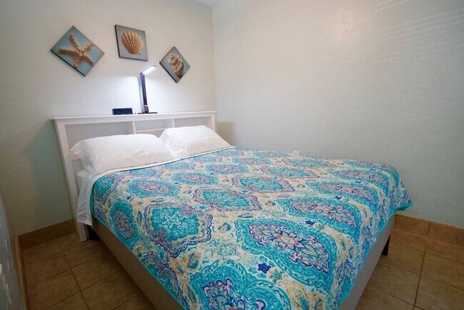 Foto del edificio - 5009 TANGERINE AVE S