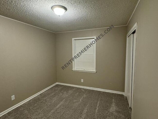 Foto del edificio - 5507 Division St