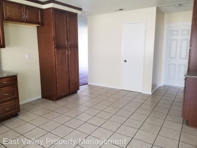 Building Photo - 4 br, 2 bath House - 12781 Reed Ave