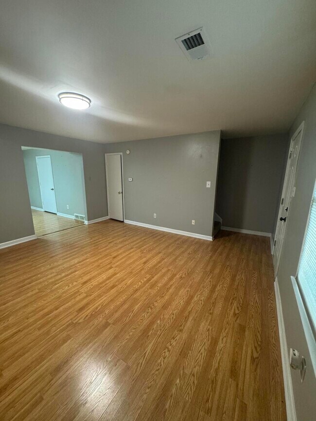 Foto del edificio - 118 Lorraine Ave