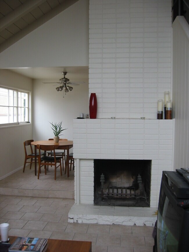 Living and Dining room - 333 33rd St