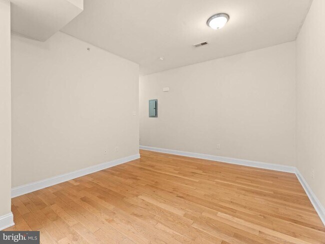 Building Photo - 1813 N 18th St