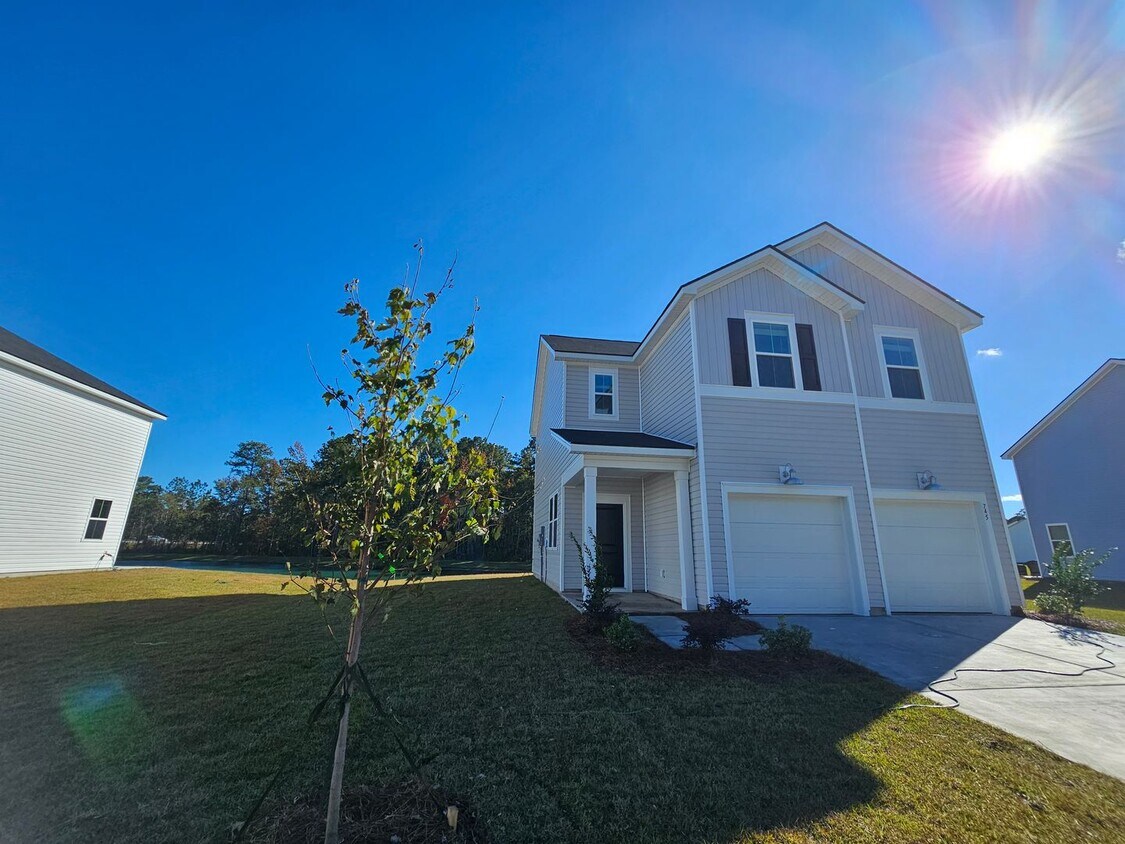 Brand New Lake-View Home -3BR, 2.5BA -Pet ... - Brand New Lake-View Home -3BR, 2.5BA -Pet ...
