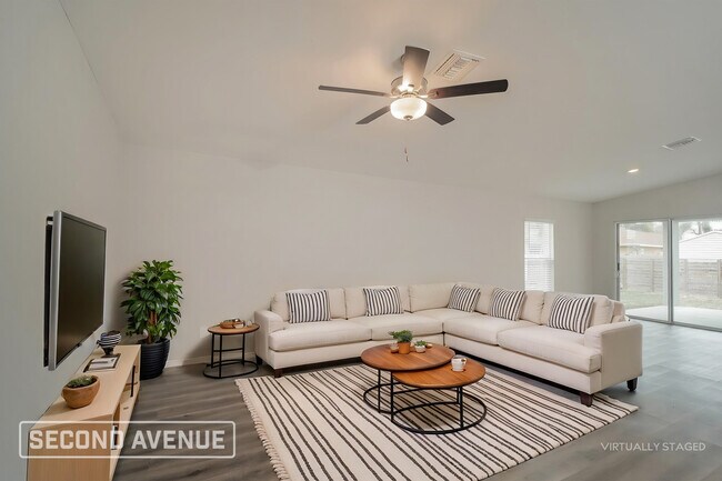 Foto del edificio - 1150 NW 19th Pl