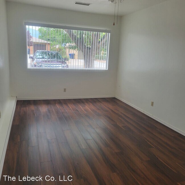 Building Photo - 3 br, 2 bath House - 2109 Hendola Dr. NE