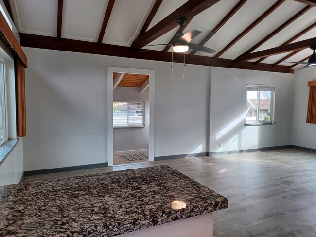 Foto del edificio - 205 Naniloa Dr