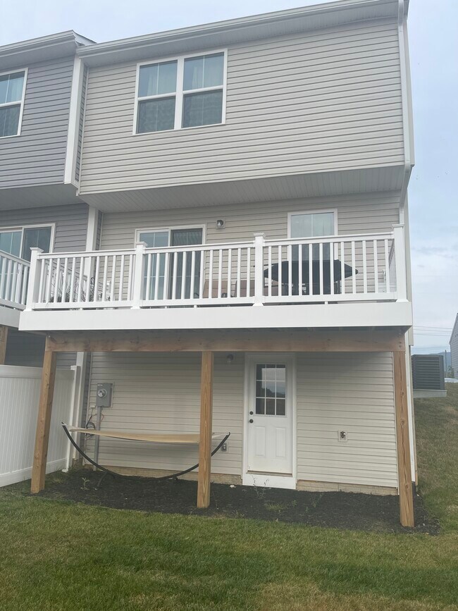 Building Photo - 769 Carson Cir