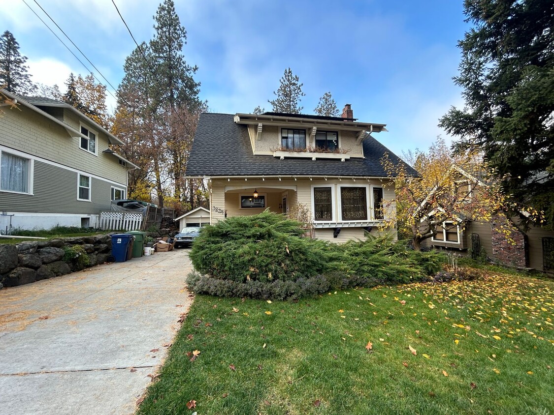 Primary Photo - Charming South Hill Craftsman