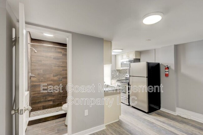 Foto del edificio - 2425 Barclay St
