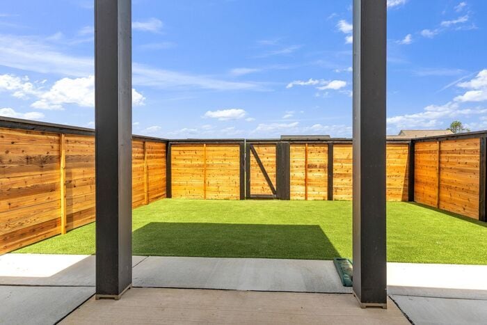 Foto del edificio - OPEN HOUSE THIS SATURDAY! April 25, 2026 10:00 AM to 1:00 PM