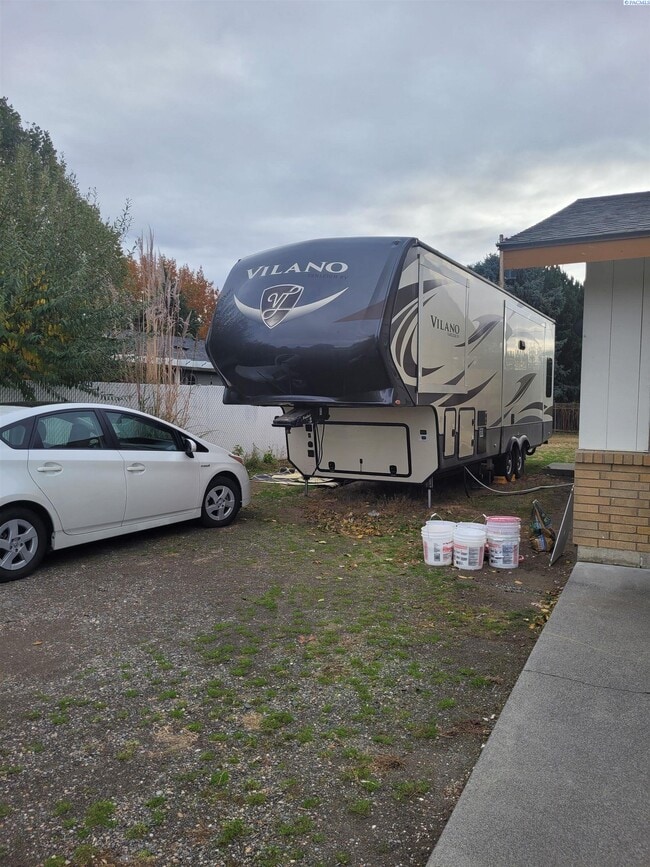 Foto del edificio - 3714 W Nixon St